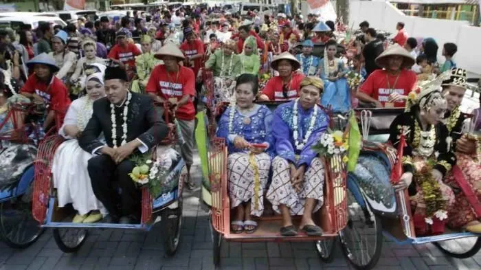 Pernikahan Unik Ini Bisa Kamu Laksanakan Hanya Dengan Modal 25 Ribu Saja 7