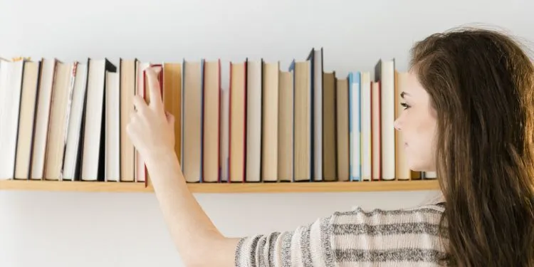 7 Cara Membaca Cepat dan Efektif Biar Kamu Tak Perlu Terlalu Lama Memelototi Buku 14