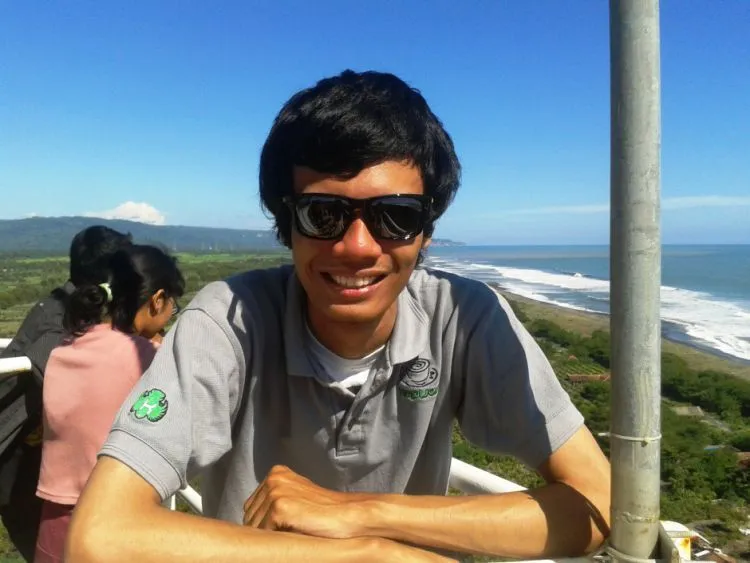 Daftar Pantai dengan Mercusuar di Indonesia, Wisatamu Nggak Hanya Sekadar Main Air 8