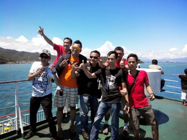 Teluk Kiluan, Destinasi Ciamik di Lampung Selatan yang Bisa Kamu Datangi Hanya Dengan 600 Ribuan 10