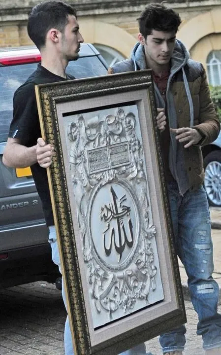 Mungkin Ini Alasan Kenapa Sebenarnya Zayn Malik Meninggalkan One Direction 4