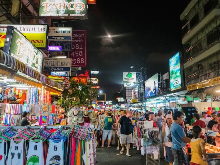 Berbagai Destinasi Wisata yang Menawarkan Rasa Aman Untuk Cewek yang Kebelet Berpetualang Sendirian 10