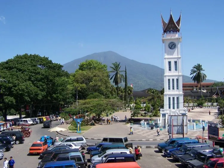 Berbagai Destinasi Wisata yang Menawarkan Rasa Aman Untuk Cewek yang Kebelet Berpetualang Sendirian 17