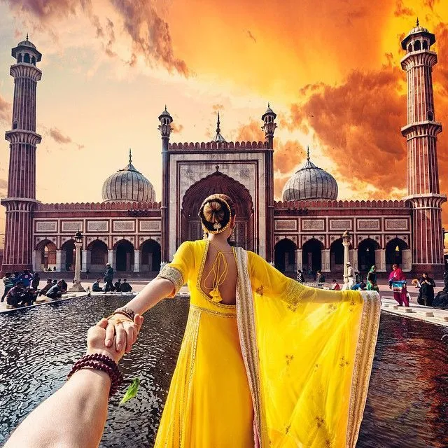 Tongsis Ajaib Ini Bikin Kamu Gak Selfie Kayak Jomblo Lagi 7