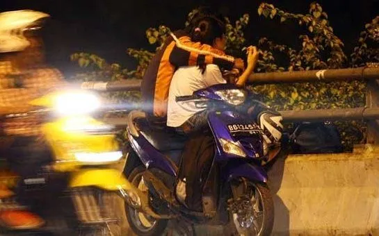 Macam-macam Gaya Pacaran Cowok Dilihat dari Modalnya 30