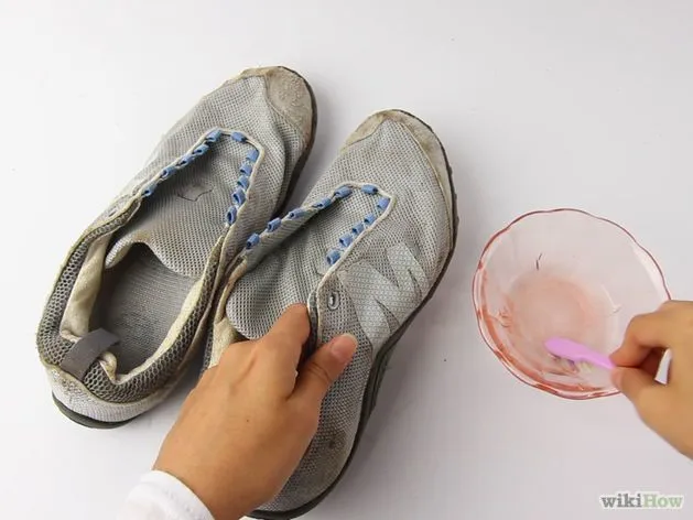 Dengan 6 Tips Ini, Sepatumu Akan Kembali Bersih dan Terlihat Seperti Baru Lagi 7