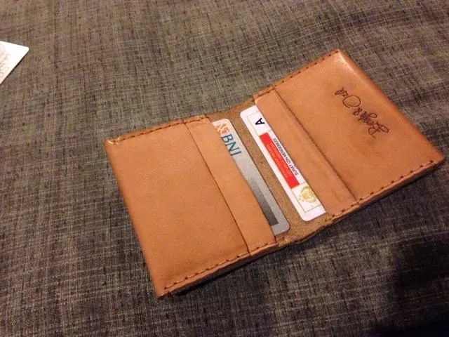 Lewat 12 Cara Mudah Ini, Kamu Bisa Membuat Dompet Kulit Kerenmu Sendiri 22
