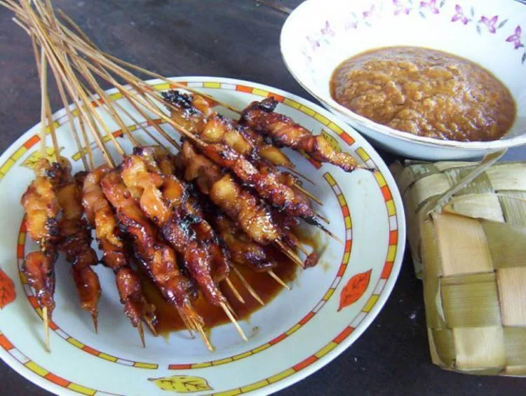 Saat Berkunjung ke Kebumen, Berbagai Sajian Kuliner Khas Ini Dijamin Akan Menggoyang Lidahmu 9
