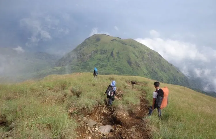 9 Gunung di Jawa Timur yang Paling Layak Dicumbui Kamu yang Hobi Mendaki 14