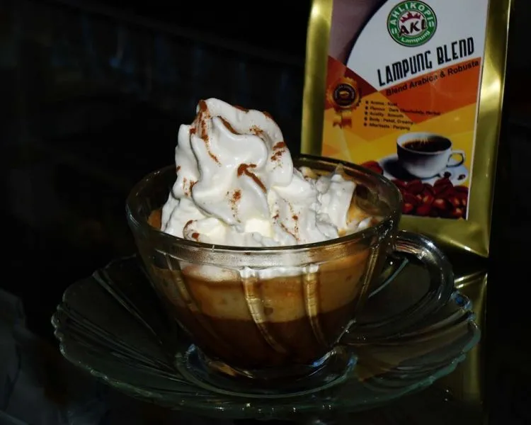 Harimu Belum Lengkap Tanpa Kopi yang Nikmat. 6 Sajian Kopi Ini Bisa Kamu Buat di Kost Sendiri! 11