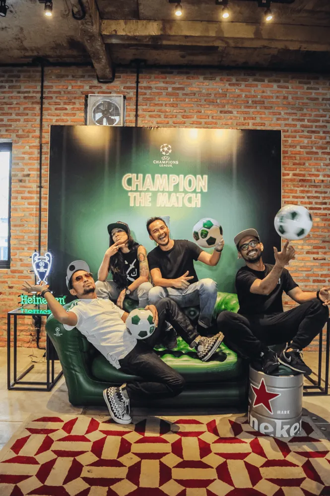 10 Alasan Kenapa Cowok yang Hobi Nobar Lebih Oke Daripada Mereka yang Cuma Pacaran 21