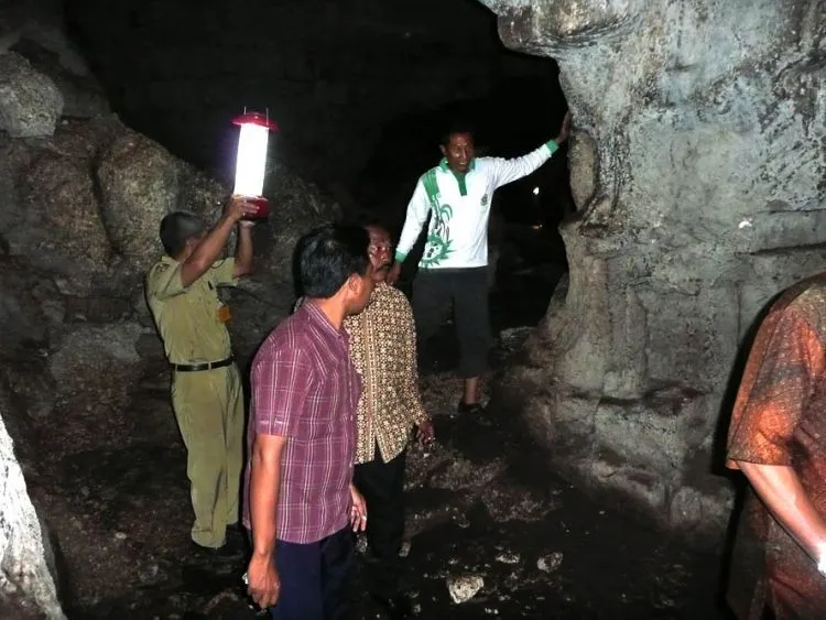 10 Destinasi Wisata Gresik yang Sukses Memikat Pengunjung 16