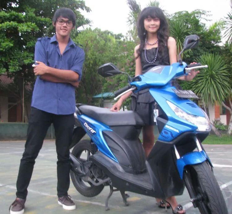 7 Penjelasan Kenapa Cowok yang Pakai Motor Matic Justru Lebih Keren Daripada Cowok-cowok Lainnya 11