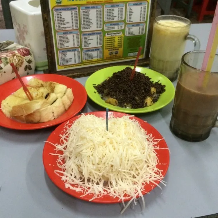 Daftar Kuliner Malam di Bandung yang Paling Enak 15
