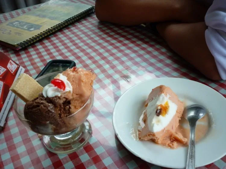 Saat Harus Memilih Menelusuri Pesona Malang dan Bandung, Kota Mana yang Akan Kamu Datangi Lebih Dulu? 26