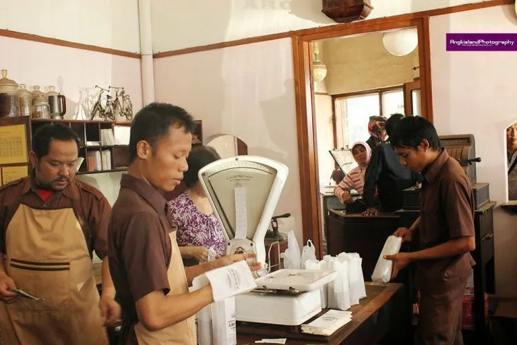 Saat Harus Memilih Menelusuri Pesona Malang dan Bandung, Kota Mana yang Akan Kamu Datangi Lebih Dulu? 25