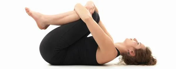 Tanpa Perlu Berolahraga Terlalu Lama, 7 Gaya Yoga Sederhana Ini Bisa Bikin Perutmu Rata 11