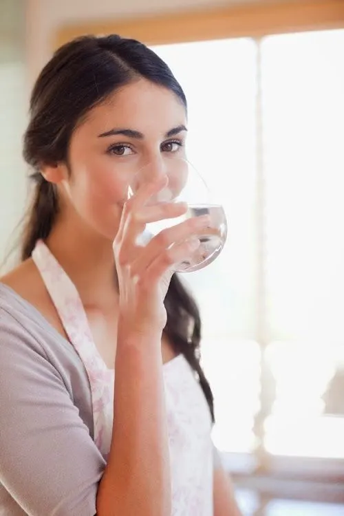 Nggak Suka Pakai Makeup? 7 Cara Ini Akan Membuat Kecantikanmu Tetap Terpancar 13