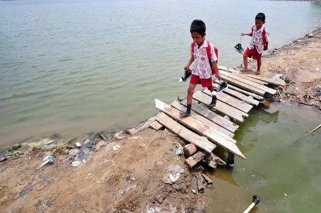 Surat Terbuka Untuk Siapa Saja yang Masih Bisa Belajar di Sekolah Dengan Fasilitas yang Serba Ada 6