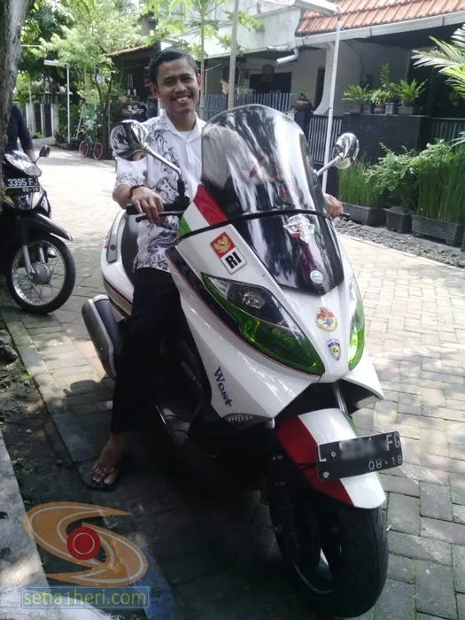 7 Penjelasan Kenapa Cowok yang Pakai Motor Matic Justru Lebih Keren Daripada Cowok-cowok Lainnya 12