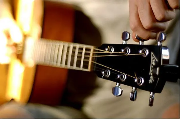 9 Tips Cepat Belajar Gitar untuk Pemula, Tanpa Kursus! 11