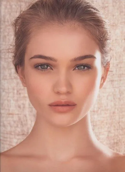 Karena Makeup yang Nggak Kelihatan Adalah yang Terbaik, Pastikan Kamu Tahu Tips-Tips Ini! 12