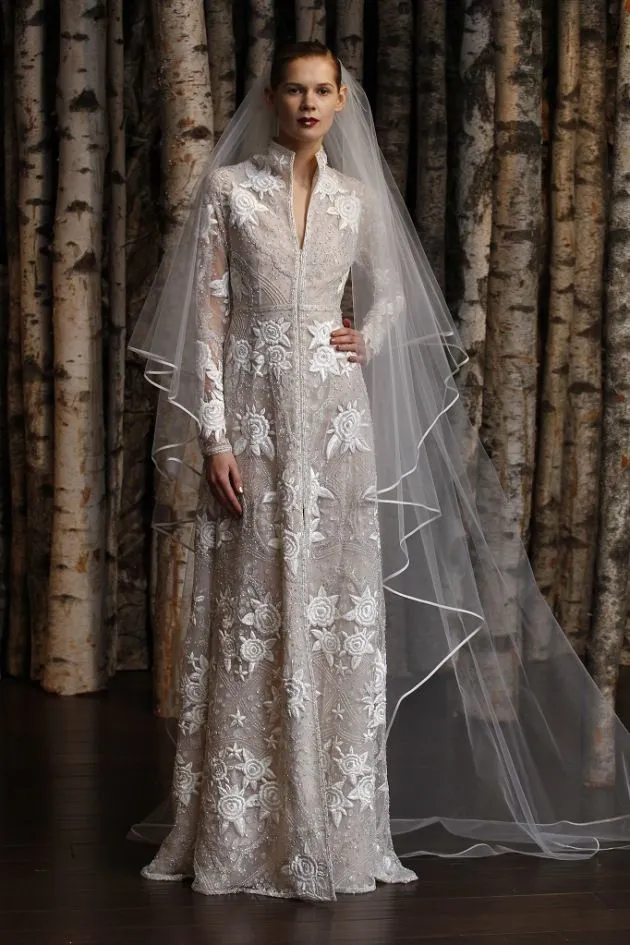 Dengan 11 Gaun Pengantin Ini, Kamu Bisa Secantik Putri di Hari Pernikahan Nanti 19