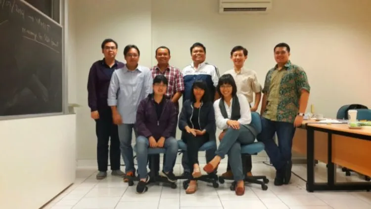 Kuliah S2 Sambil Bekerja Sungguh Bisa Dilakoni: Keduanya Akan Sukses Dengan Menerapkan 7 Trik Ini 8