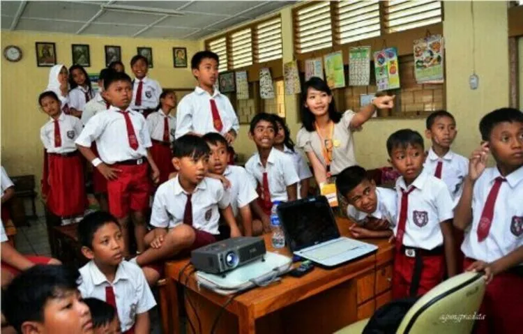 Alasan-alasan yang Akan Memperkuat Niatmu Untuk Memperistri Seorang Guru 10