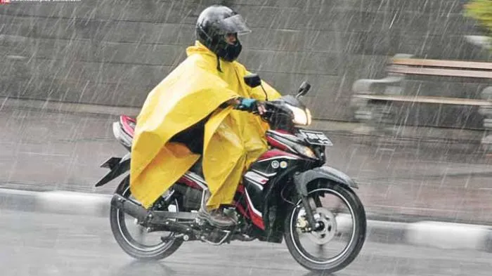 Dengan Menerapkan 9 Tips Ini, Helm Kesayanganmu Tak Akan Mudah Rusak dan Bau Apek Lagi 13