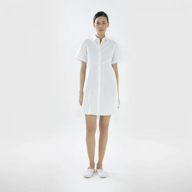 Kecantikan Sederhana Bisa Kamu Dapatkan, Asal 7 Item Fashion Ini Ada di Lemari Pakaian 8