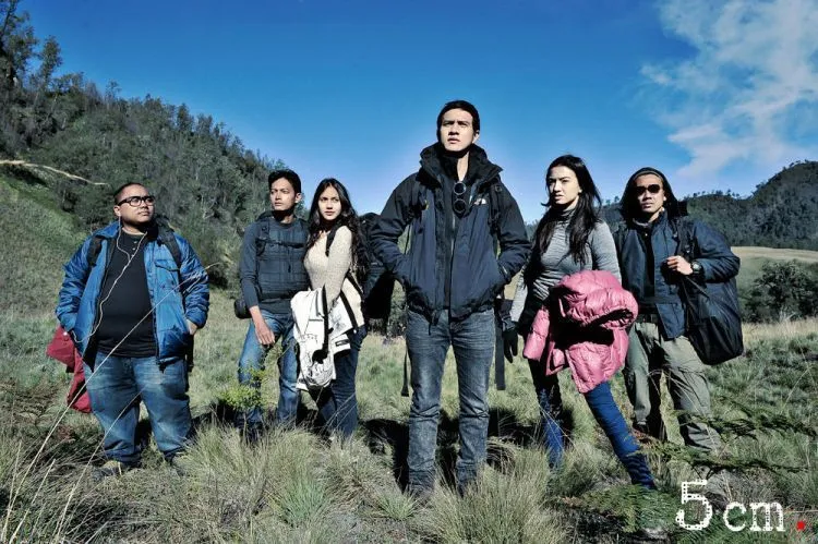 Rekomendasi Film Jelajah, Beri Gambaran Sensasi Traveling yang Menyenangkan 13