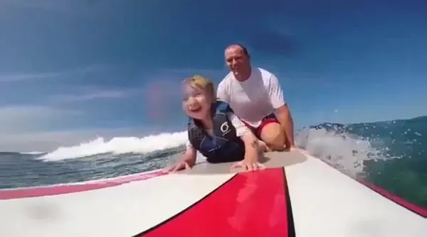 Momen Cute Antara Ayah & Anak Bakal Bikin Kamu Ingin Segera Punya Momongan 11