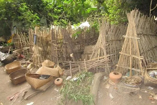 Alih-Alih Bikin Ngeri, Makam-makam Ini Jadi Destinasi Wisata yang Layak Kamu Sambangi 14