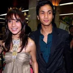 Barisan Pria yang Bikin Wajah Nikita Willy 'Lebih Imut' Dari Biasanya 17