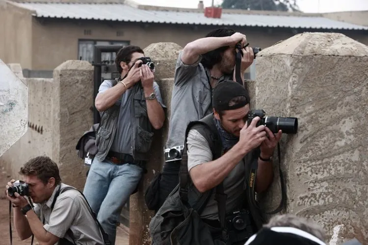Sembari Menunggu Waktu Berbuka, Tak Ada Salahnya Memperdalam Ilmu Fotografi Dari 11 Film Ini! 12