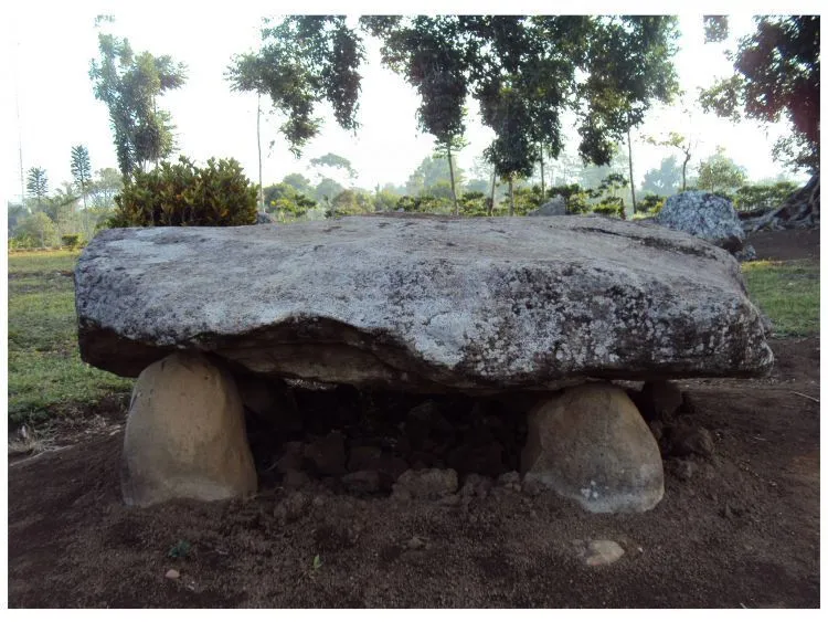 Alih-Alih Bikin Ngeri, Makam-makam Ini Jadi Destinasi Wisata yang Layak Kamu Sambangi 22