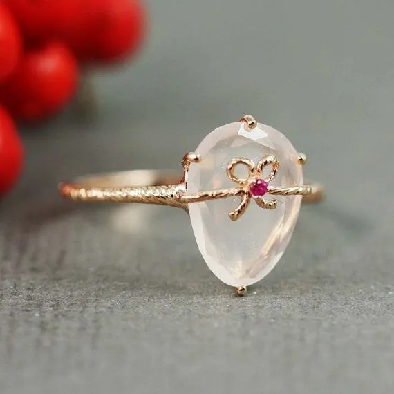 Kamu yang Sudah Berniat Mengikat Janji, Pilih Saja di Antara 11 Cincin Cantik Nan Unik Ini 17