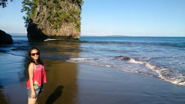 10 Pantai Paling Kece di Banten dan Jawa Barat yang Bakal Bikin Kamu Ketagihan Jalan-Jalan 13