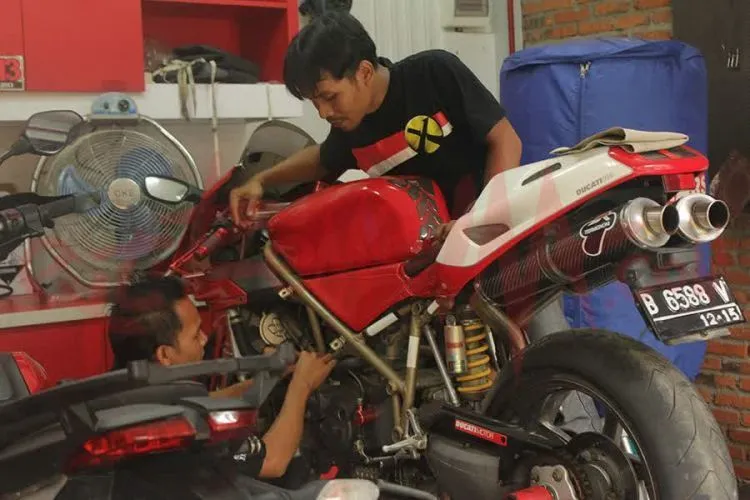Sebelum Mulai Bikepacking dengan Sepeda Motor Kesayangan, 11 Saran Ini Layak Kamu Perhatikan 12