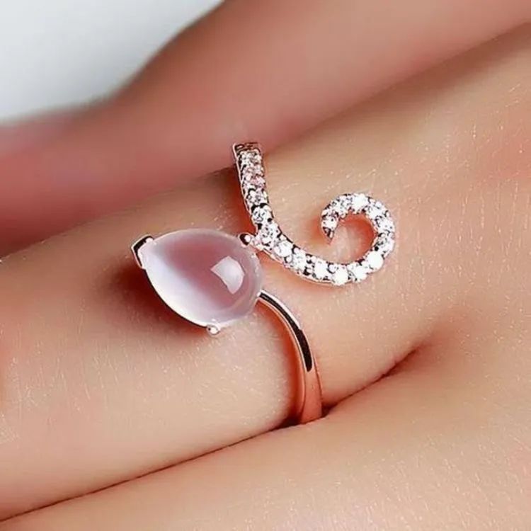 Batu Akik Tak Selamanya Norak. 8 Desain Cincin Ini Membuatnya Jadi Manis dan Berkelas 13
