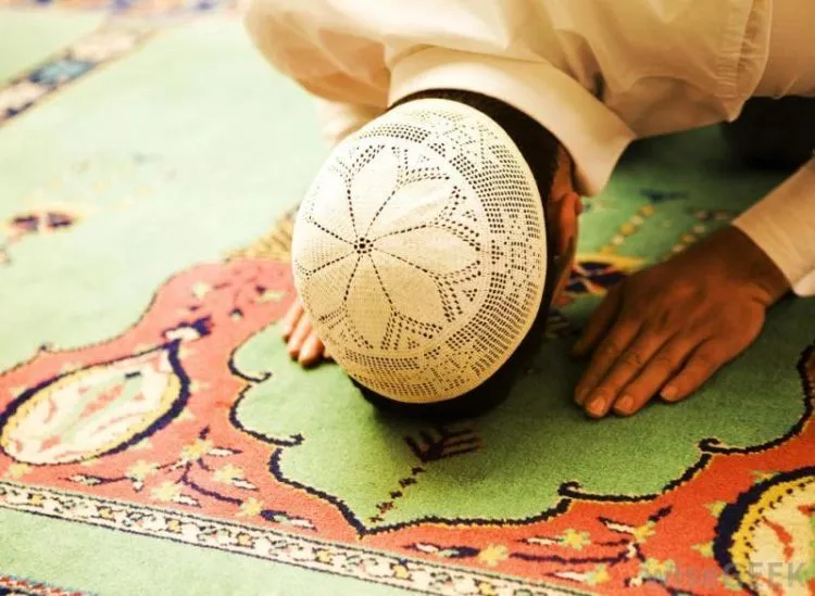 Kalau Agama Itu Urusan Pribadi Manusia Dengan Tuhannya, Kenapa Kita Harus Tanya