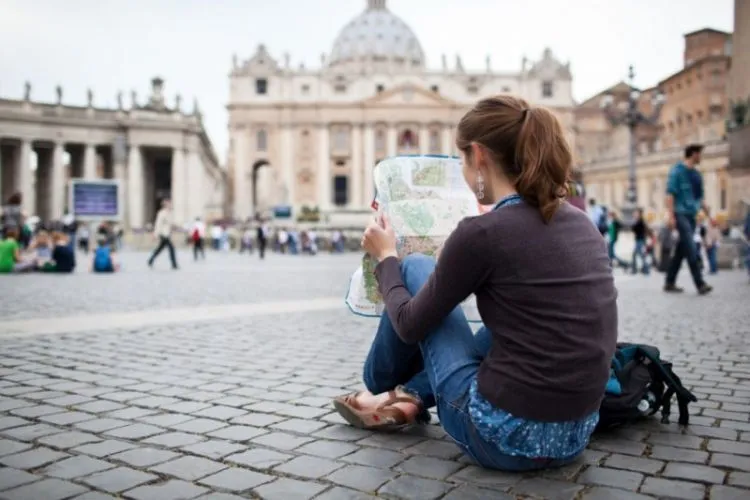 Mumpung Masih Muda, 7 Hal Ini Membuat Traveling Gaya Backpacker Semakin Menggoda 9