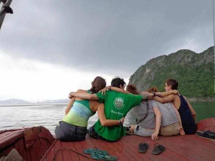 Mumpung Masih Muda, 7 Hal Ini Membuat Traveling Gaya Backpacker Semakin Menggoda 13