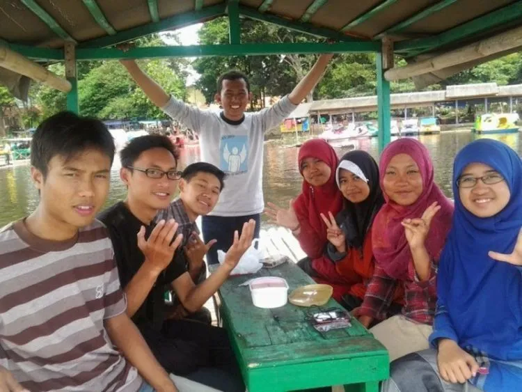 Tak Perlu Traveling Jauh dan Mahal. Traveling di Kota Sendiri Malah Bisa Memberimu 7 Kebaikan 13