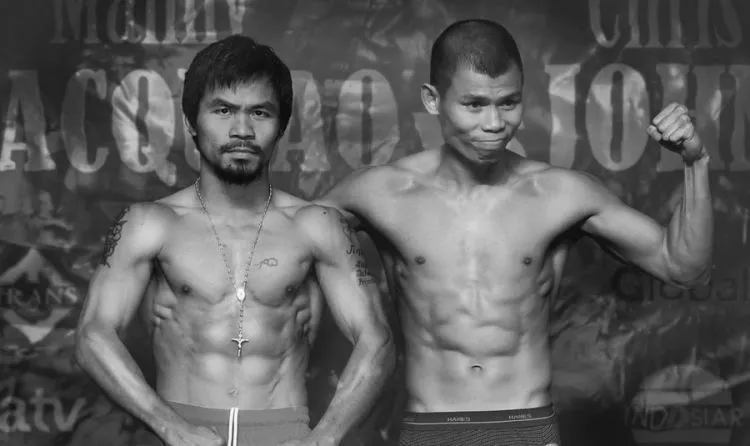 Setelah Kalah Dari Mayweather, Pacman Dihajar KO oleh Chris John! 15