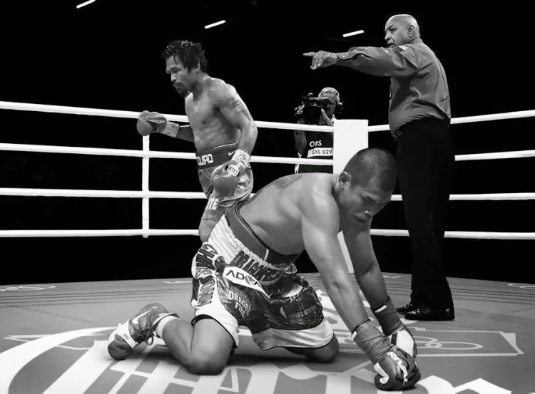 Setelah Kalah Dari Mayweather, Pacman Dihajar KO oleh Chris John! 17