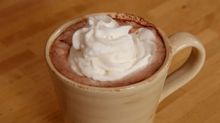 6 Resep Minuman Kekinian Ala Kafe yang Gampang Kamu Buat Sendiri 11