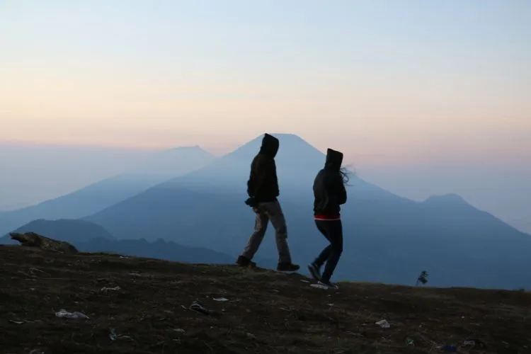 Stop Meremehkan Gunung! Kamu Terlalu Berharga Untuk Mati Konyol di Sana 9
