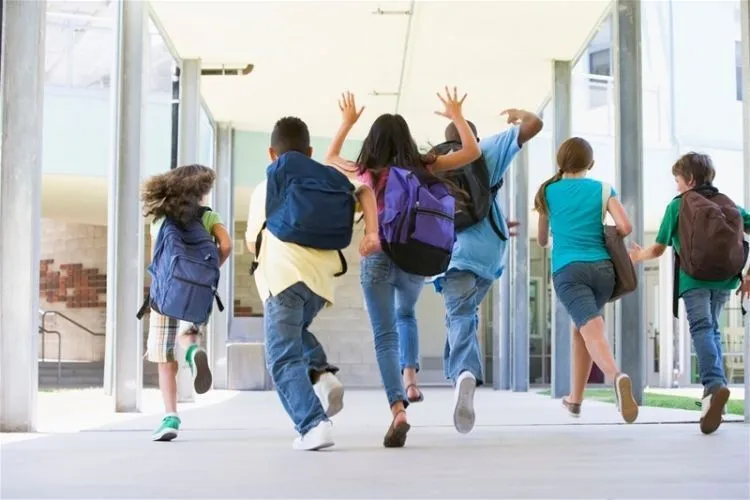Kalau Pernah Jadi Anak-Anak, 13 Hukuman Ini Pasti Pernah Kamu Rasakan Minimal Sekali! 14